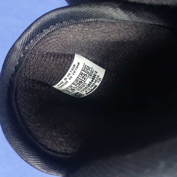 Reebok Iverson Question Mid Retro "Class of 16" Athletic Shoe's - Picture 5 of 15